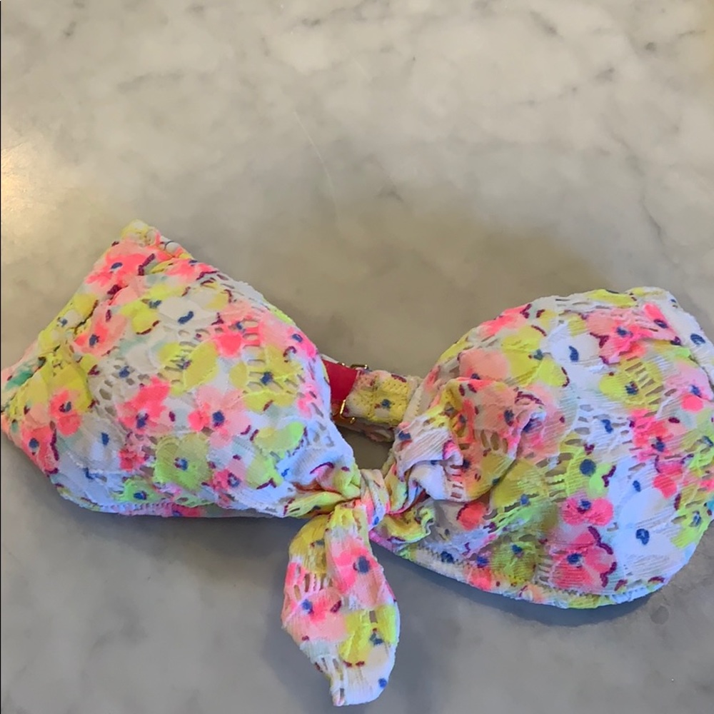 Bikini top